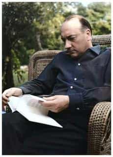 portrait de Gaetan Picon lisant